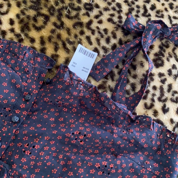 Urban Outfitters crop top blouse - Picture 3 of 8